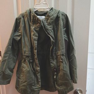 Girls Olive anorak jacket size 6-7